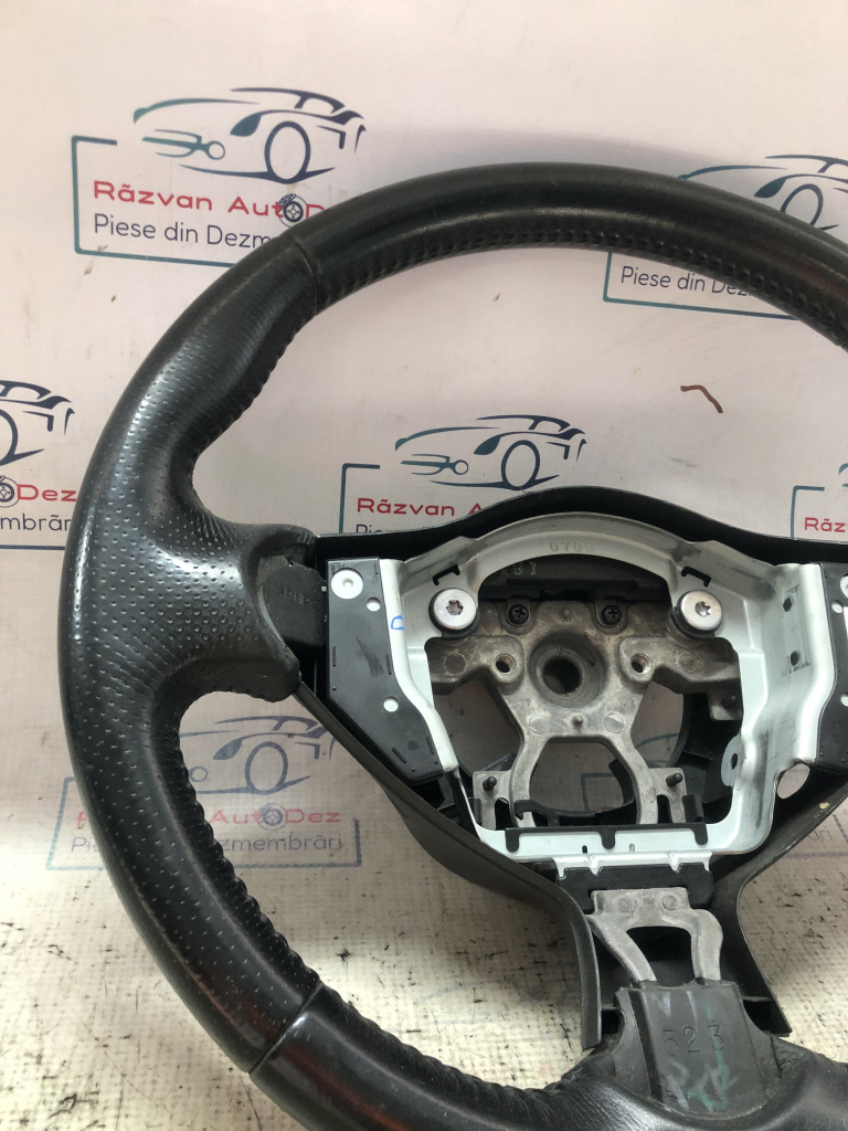 Volan Nissan Juke 2012