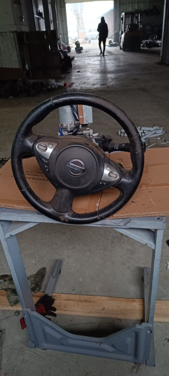 Volan Nissan Juke cu airbag 2011