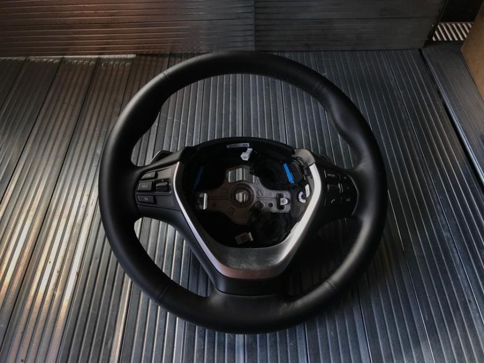 Volan piele BMW Seria 1 F20, Seria 2 F22, F23, Ser