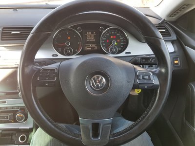 Volan Piele in 3 Spite cu Comenzi VW Passat CC 200