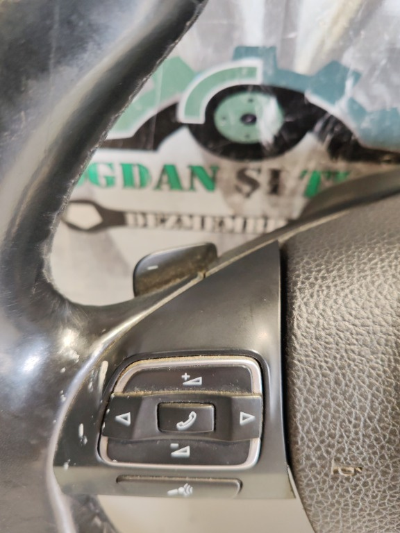 Volan piele padele și comenzi Vw Passat