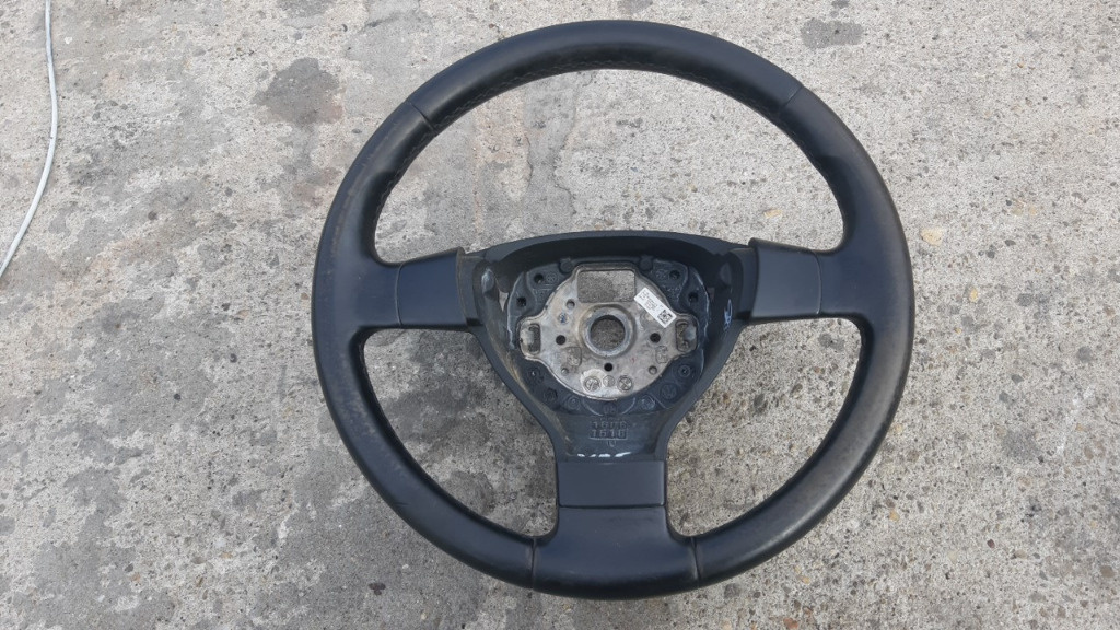 Volan piele trei spite VW Golf 5