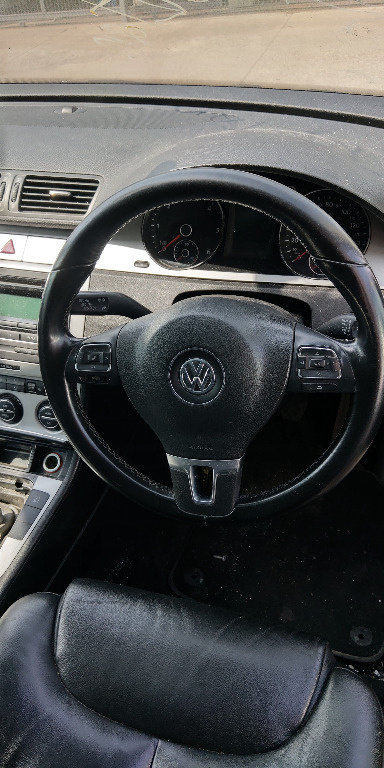Volan piele Volkswagen Passat B6 2.0 TDI CBAB 2005
