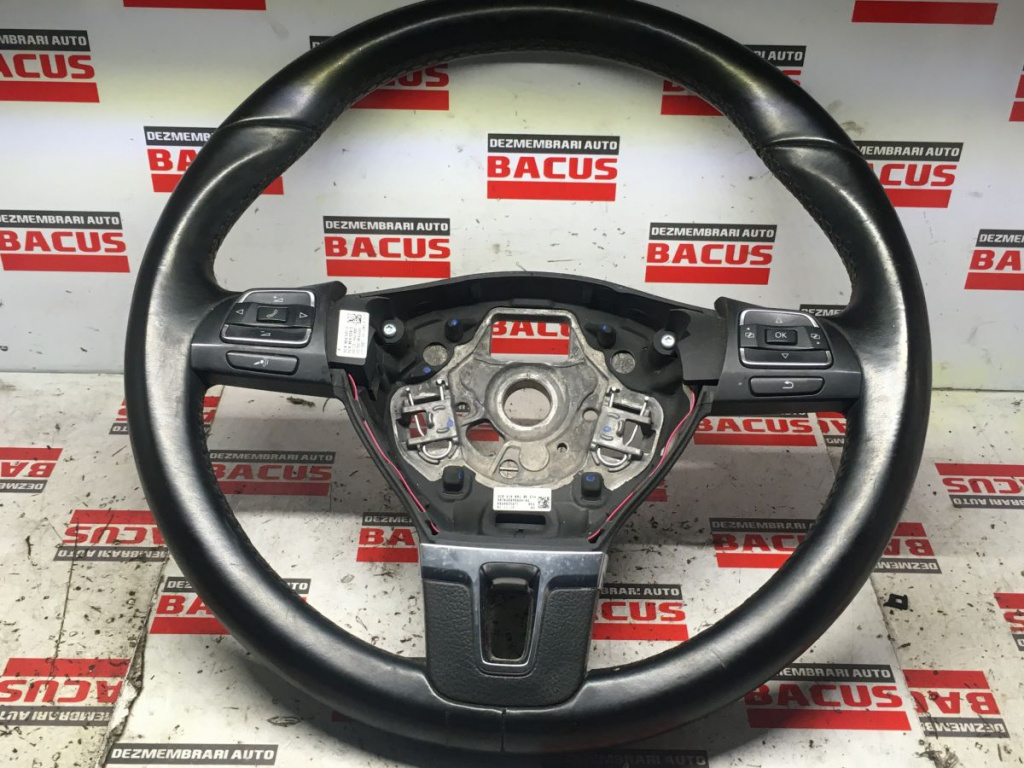 Volan VW Passat B7 cod: 3c8959537d
