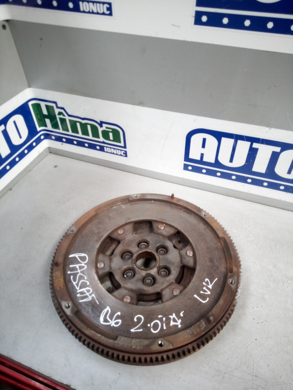 Volanta ambreiaj LUK (masa dubla)fara cod 2.0TDI Volkswagen PASSAT B6 2005-2011 2.0TDI