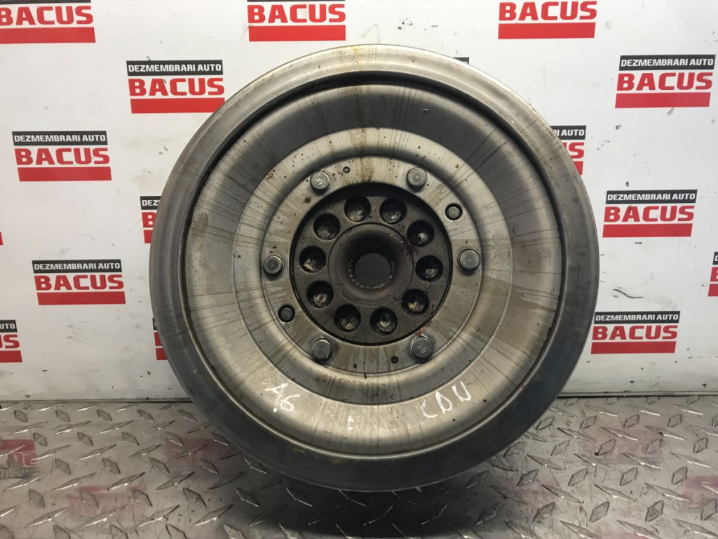 Volanta Audi A4 B8 ALLROAD 3.0 TDI pentru cutie viteze automata cu 7 trepte cod 0B5105317K