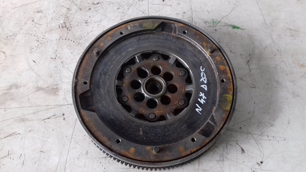 VOLANTA BMW SERIA 1 2.0 d N47D20C