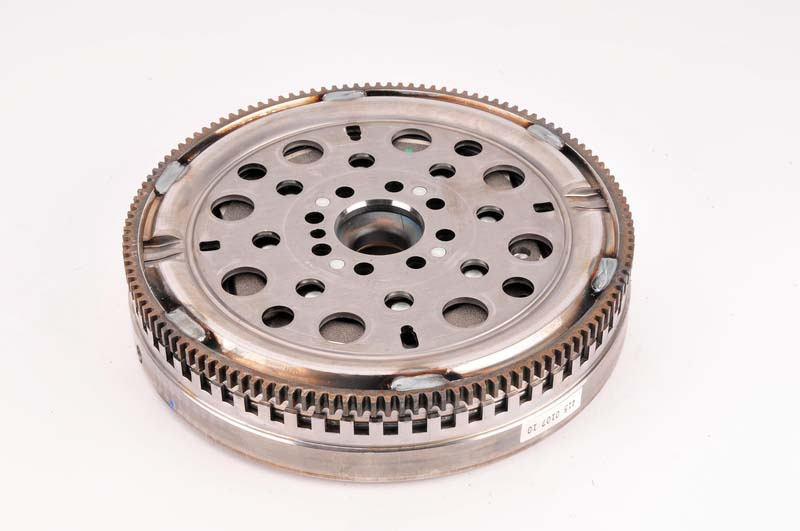 Volanta cu masa dubla semi automat-transmisie mecanica cu placa de reglare a frecarii fara kit de surub fara rulment de ghida MERCEDES-BENZ A-CLASS (W168), Hatchback, 07.1997 - 08.2005 LUK 415 0107 10
