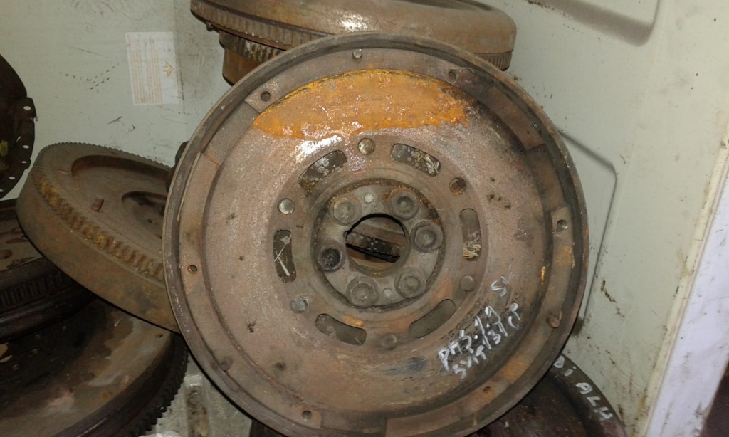 Volanta cu masa dubla VW Passat b5,5 ,Motor 1.9 tdi,5 trepte ,131 C.P