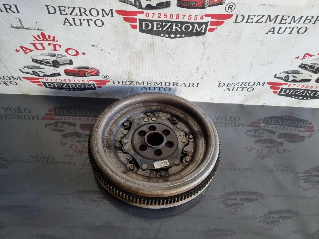Volanta (cutie DSG) 03L105266DE VW Passat CC 2.0 TDI CFGB 170 cai