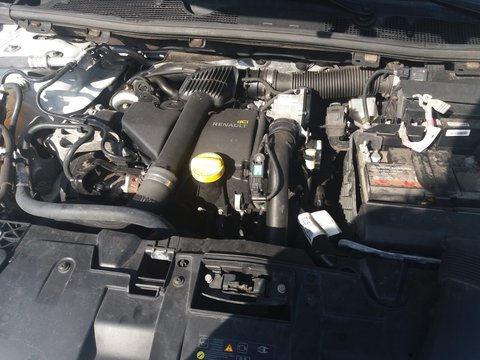 Volanta +disc+ placa,kit complet ambreiaj Renault Megane 2012 1.5 dci 66kw, E5,5 tr. stare buna ,parc autorizat