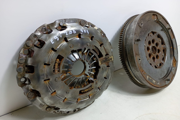 Volanta masa dubla 2.0 tdi cu placa de p