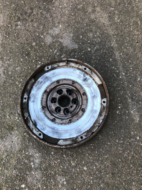 Volanta masa dubla audi a4 b6 an 2001-2005 motor 1.9 AWX 5+1 trepte ⭐⭐⭐