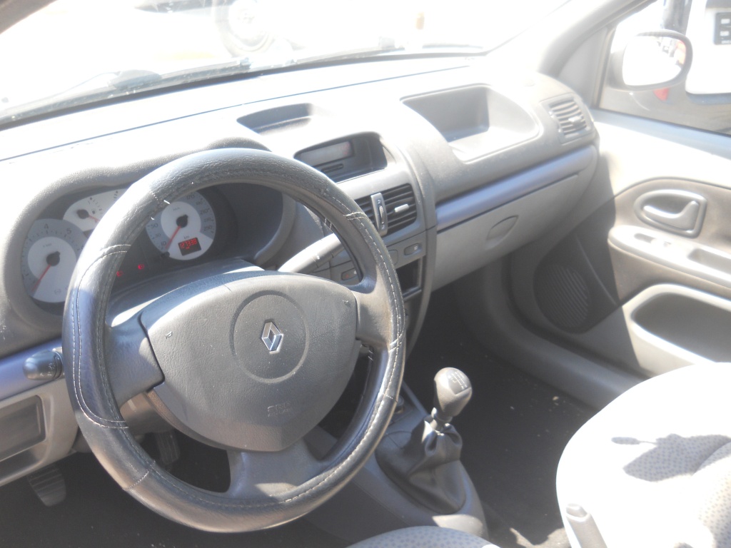 Volanta Renault Clio 2006 sedan 1,5 dci