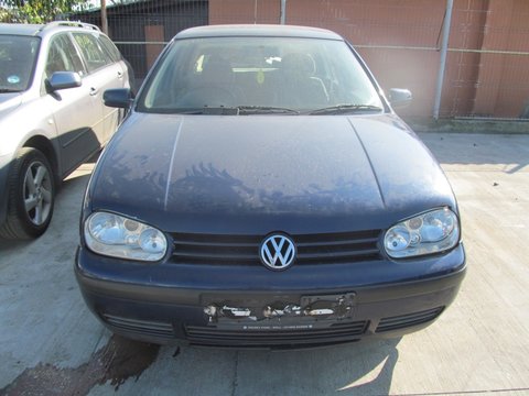 Volkswagen Golf IV din 1998