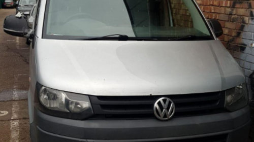 Volkswagen T5 2.0TDI 140cp 2010