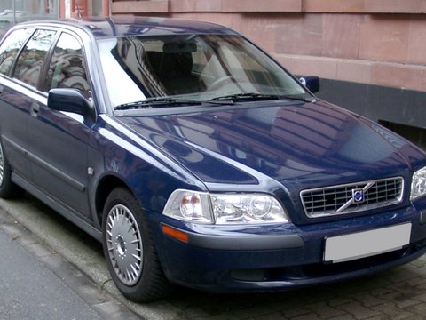 Volvo V40, an 2002, motor 1.9 TDI, 85 kw