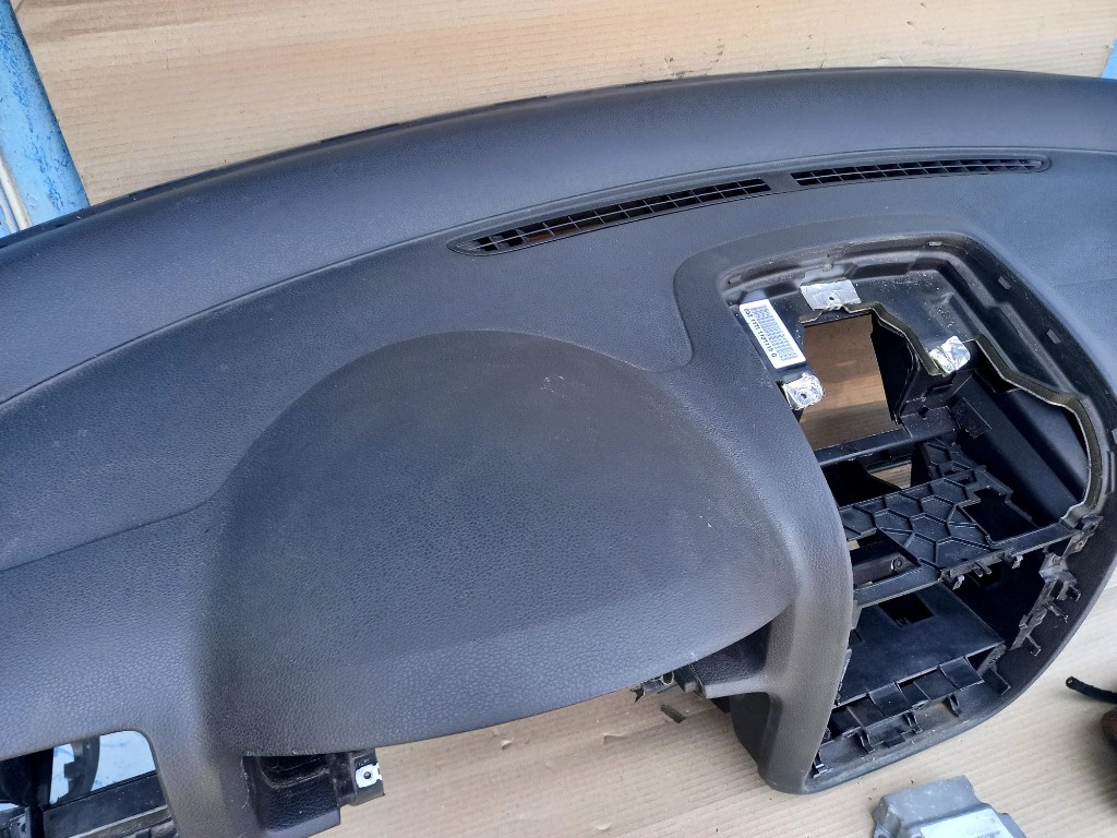 Vw Golf 5, kit airbag-uri volan pasager 