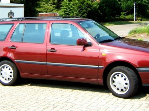 VW PASSAT VARIANT, 1.8 Benzina, an 1994, 66 KW