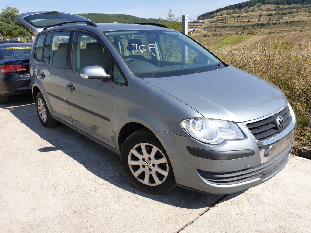 Vw Touran Facelift 1.6 Benzina cod motor: BSE