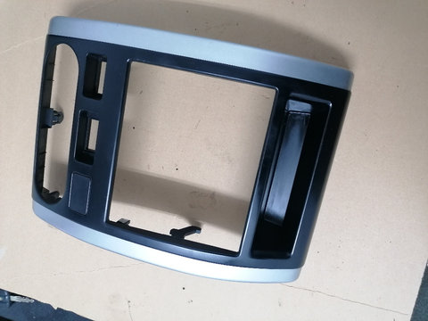 X1015 GRILA CENTRALA BORD CASETOFON CONSOLA CENTRALA NISSAN X-TRAIL T31 2007 2008 2009 2010 2011 68260-JG40A