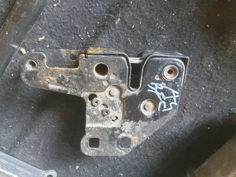 Yala incuietoare capota motor / de pe trager Audi A4 B6