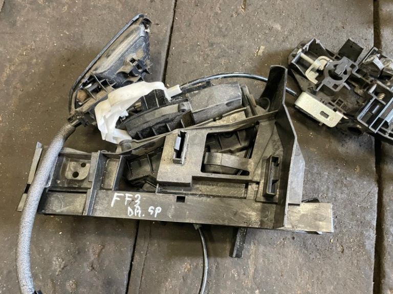 Yala incuietoare usa spate Ford Focus 3 2010-2015