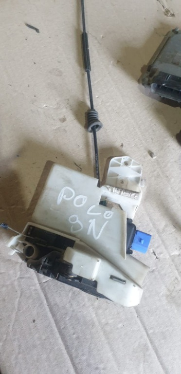 Yala incuietoare usa stanga fata Vw Polo 9N